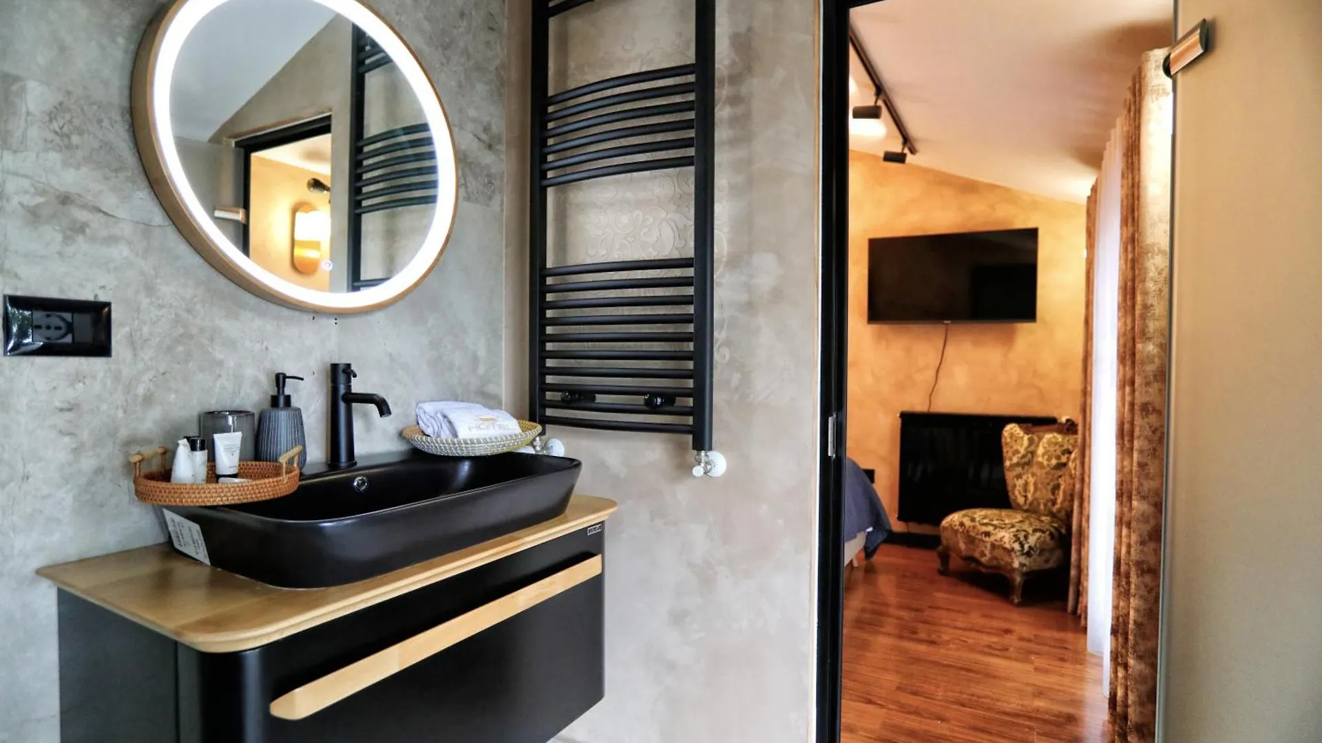 Hotel Labiatan Zogaji Albanien
