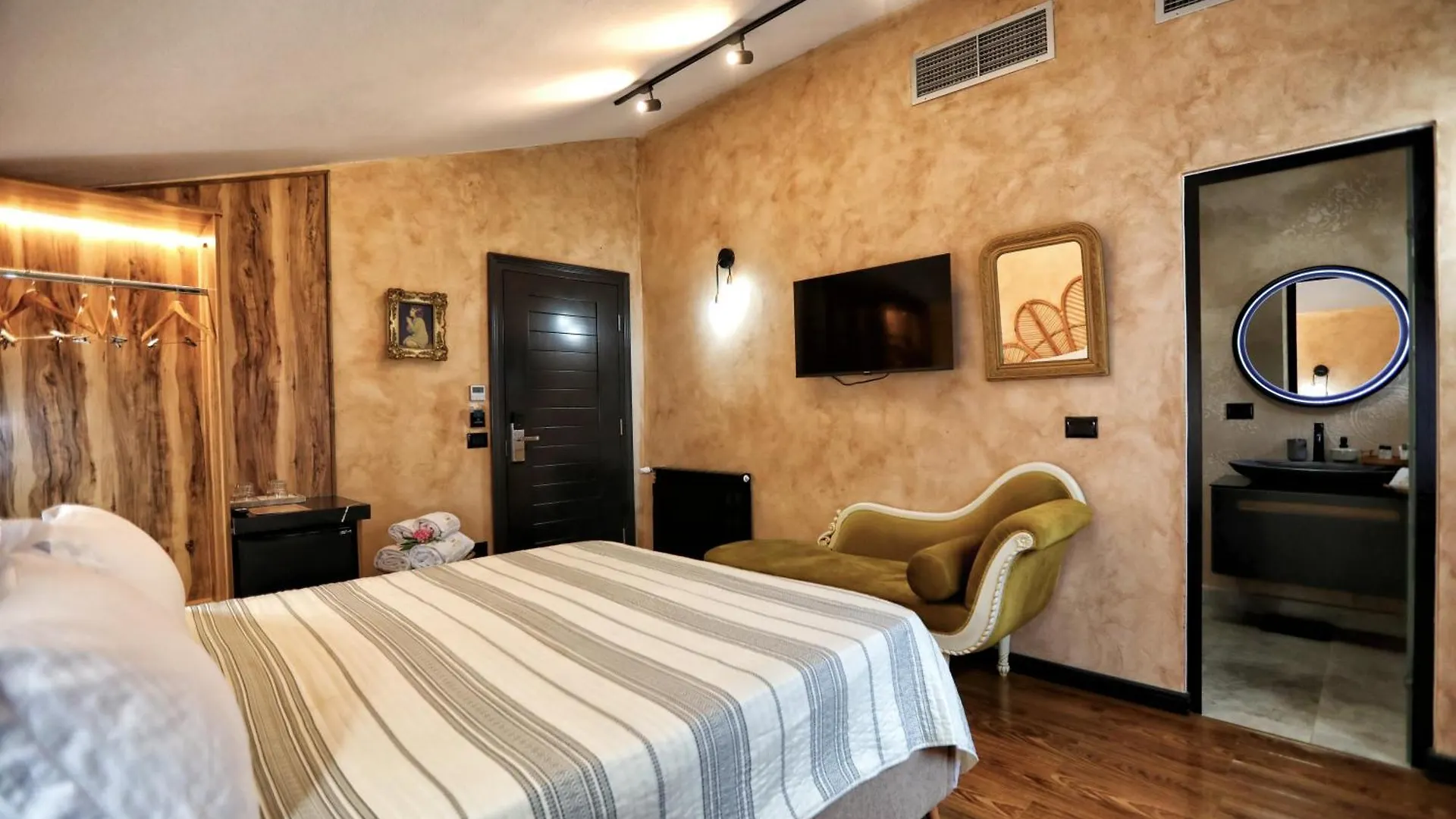 Hotel Labiatan Zogaj