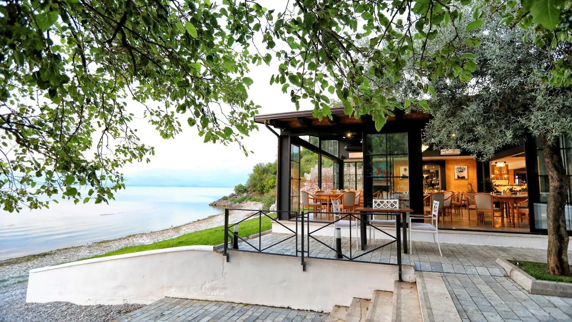 Hotel Labiatan Zogaji