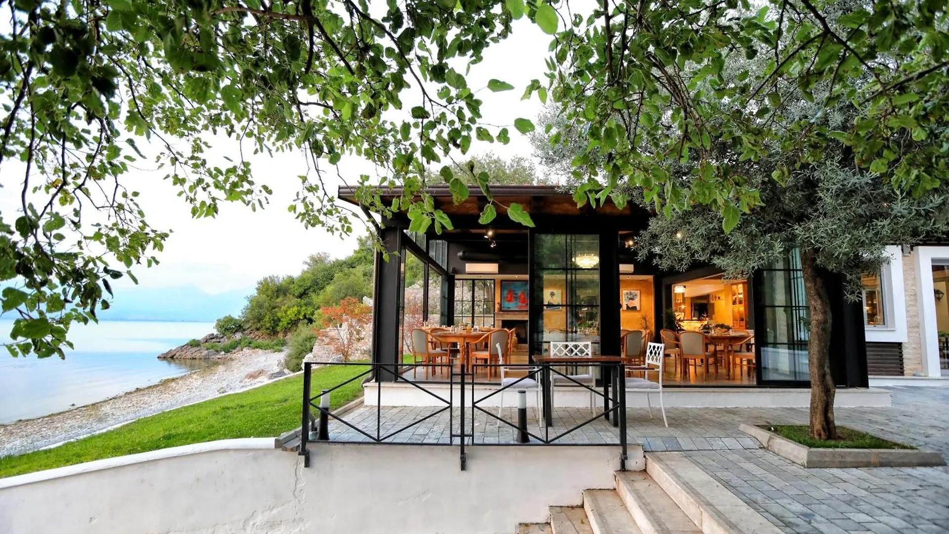 Hotel Labiatan Zogaj