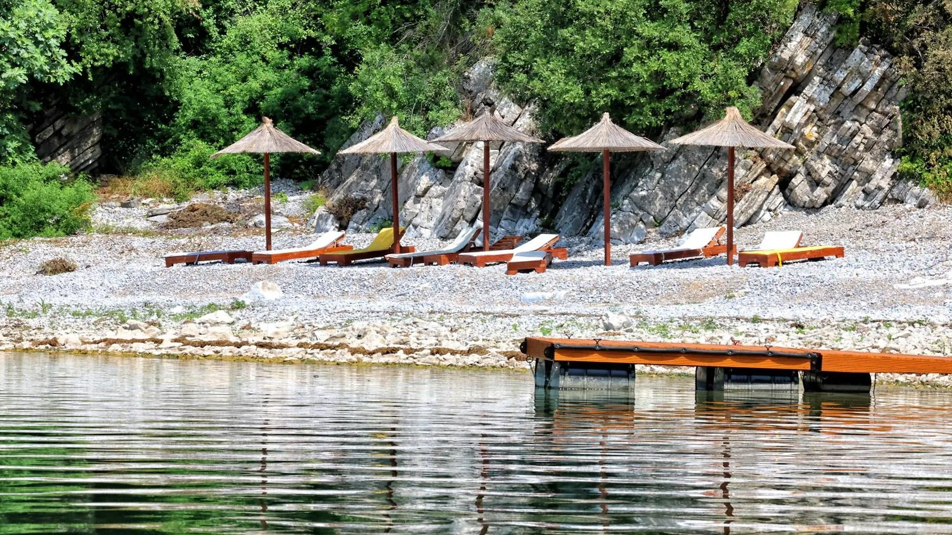 Hotel Labiatan Zogaji